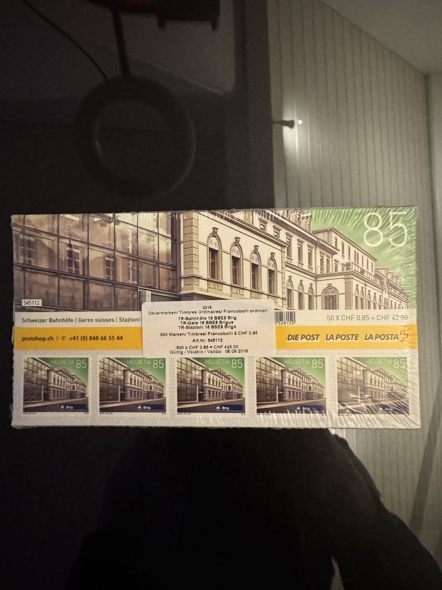Tutti i francobolli: 500 Briefmarken 0.85CHF Wert 425CHF – Nuovo e nell'imballaggio originale da Kleindöttingen venduto da YannickTY
