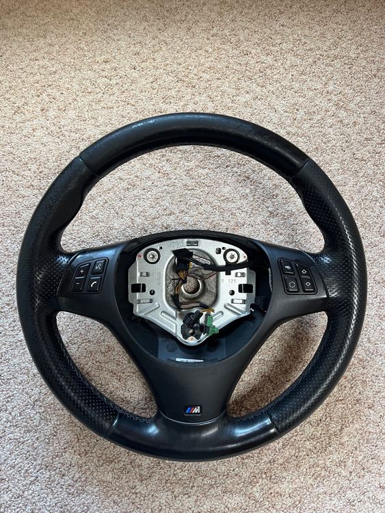 BMW E90 E91 E92 E93 M SPORT LENKRAD E88 E87 E84 E82 1 3ER M3 Acheter sur Ricardo