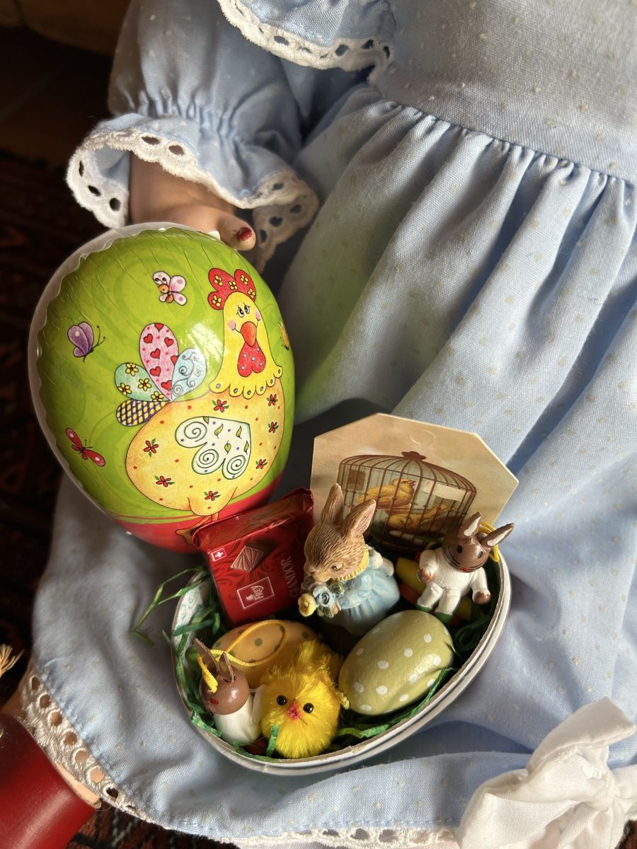 Jouets: Süsses Osterei gefüllt – D'occasion à Arboldswil par CJDA 4
