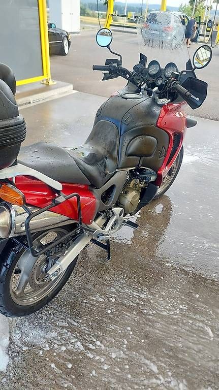 Touring: Honda Varadero – Usato da Tägerwilen venduto da cognac1 3