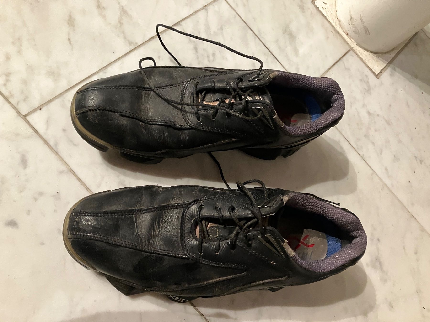 Scarpe da uomo: Golfschuhe Herren Gr. 40 – Usato da Boll venduto da Maigloeckchen