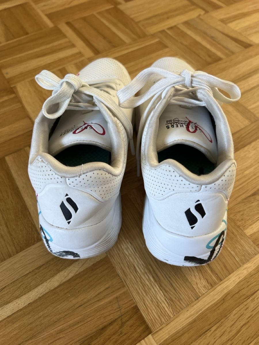 Skechers Scarpe per ragazze: Skechers Sneakers Mädchen Gr. 35 – Usato da Zuchwil venduto da Commander0 2