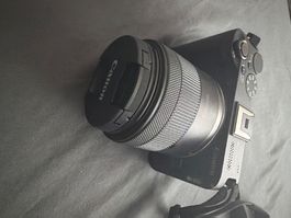 CANON EOS R50 V + RF-S 14-30mm Kit (24.2 MP, APS-C, Schwarz)