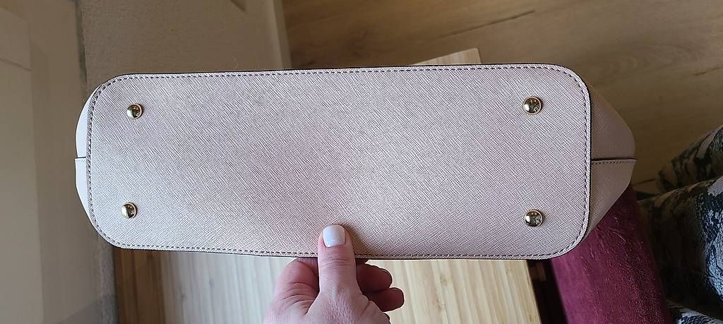 Taschen für Damen: Karl Lagerfeld Tasche, neu – Gebraucht aus Stallikon von nor_9fxw 4
