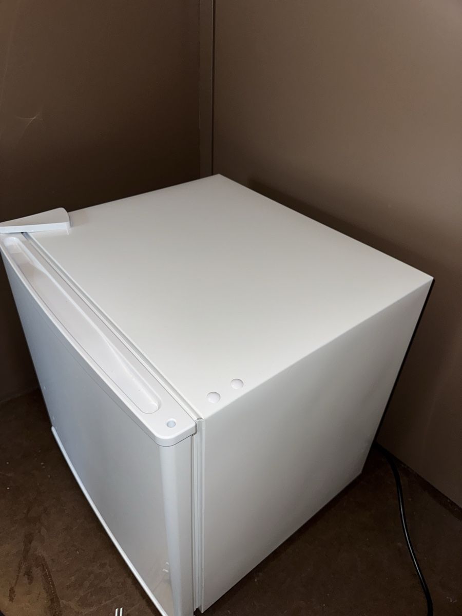 Frigoriferi: 43L IKEA Mini-Kühlschrank – Nuovo (secondo la descrizione) da Zürich venduto da AnthonyPrimi 2