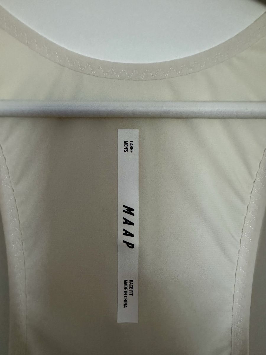 Pantaloni: MAAP - Apex Aeon Bib Short – Nuovo (secondo la descrizione) da Rüdtligen venduto da KN65 1