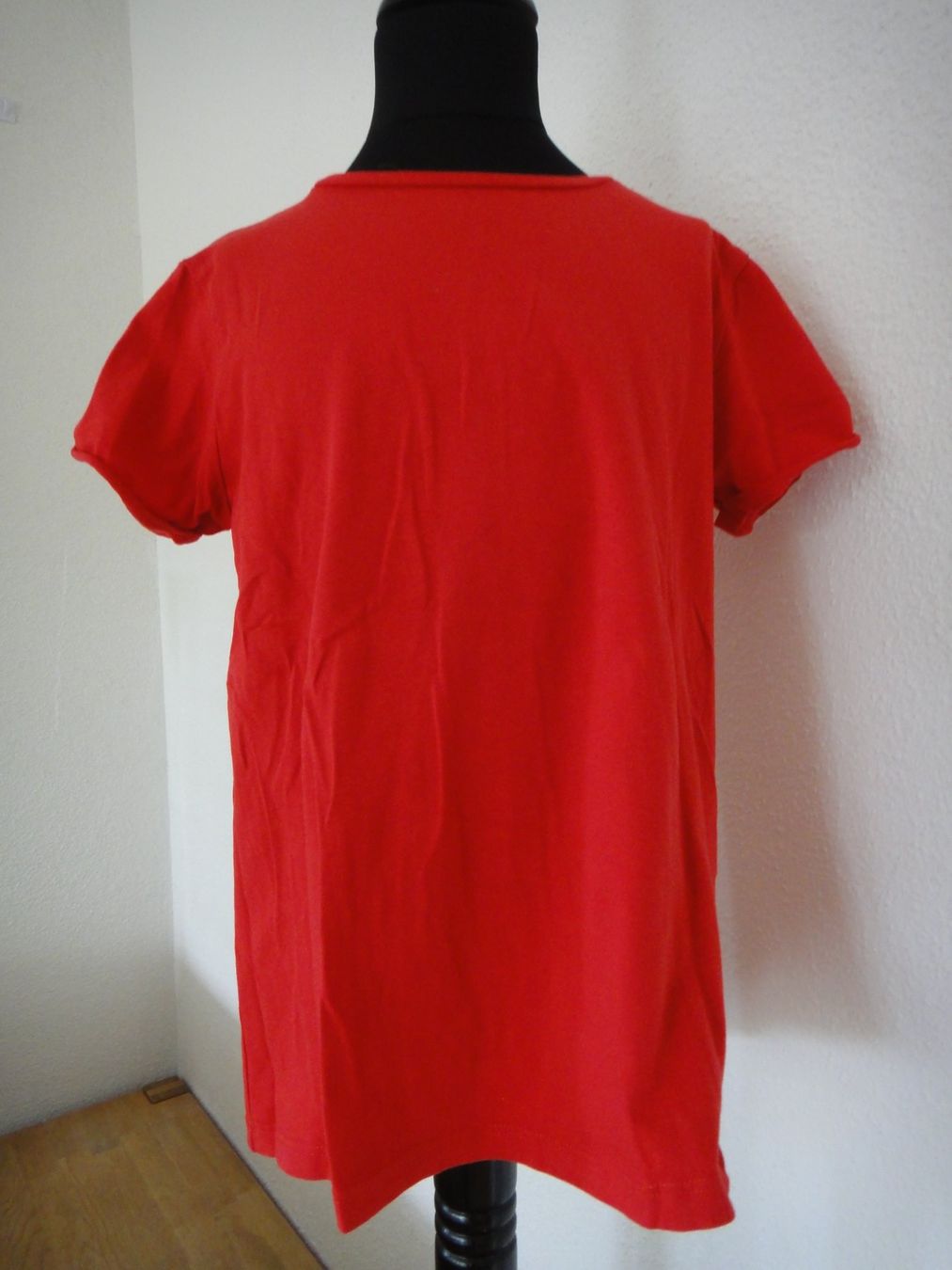 Camicette, T-shirt & Top: Rotes T-Shirt Gr. 12 Jahre – Usato da Winterthur venduto da LemonTree5