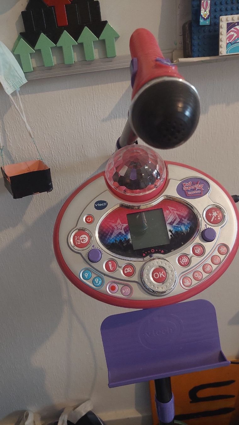 Vtech Giocattoli: V Tech KaraokeSet,KidiZoom 9in1,wunderschöne Gesangapparat. – Usato da Basel venduto da O-MEGA