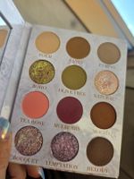 THE PASTEL ROSES FLORAIL TEMPTATION EYESHADOW PALETTE