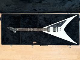 ESP DV8-R Dave Mustaine Signature V – Weiss - inkl. Koffer