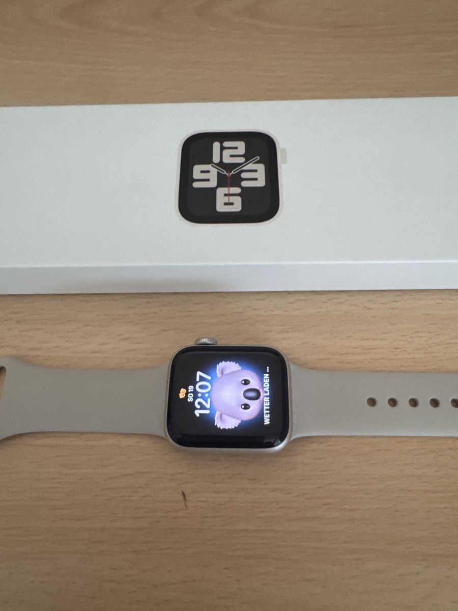 Apple Smartwatch: Applewatch se 2022 Batteriezustand 84% – D'occasion à Glattpark(Opfikon) par cherrytomate 2