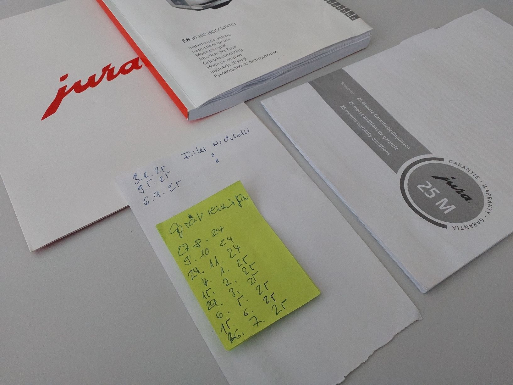 Jura Kaffeemaschinen & Espressomaschinen: Jura E8 Kaffeevollautomat – Neu (gemäss Beschreibung) aus Luzern von CaritasZentral 5