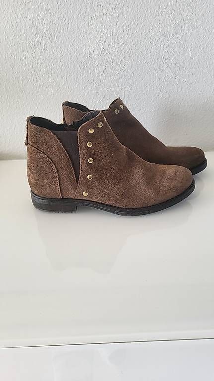 Chaussures femmes: Tolle Stiefeletten Grösse 35 – D'occasion à Therwil par cha_m68j 3