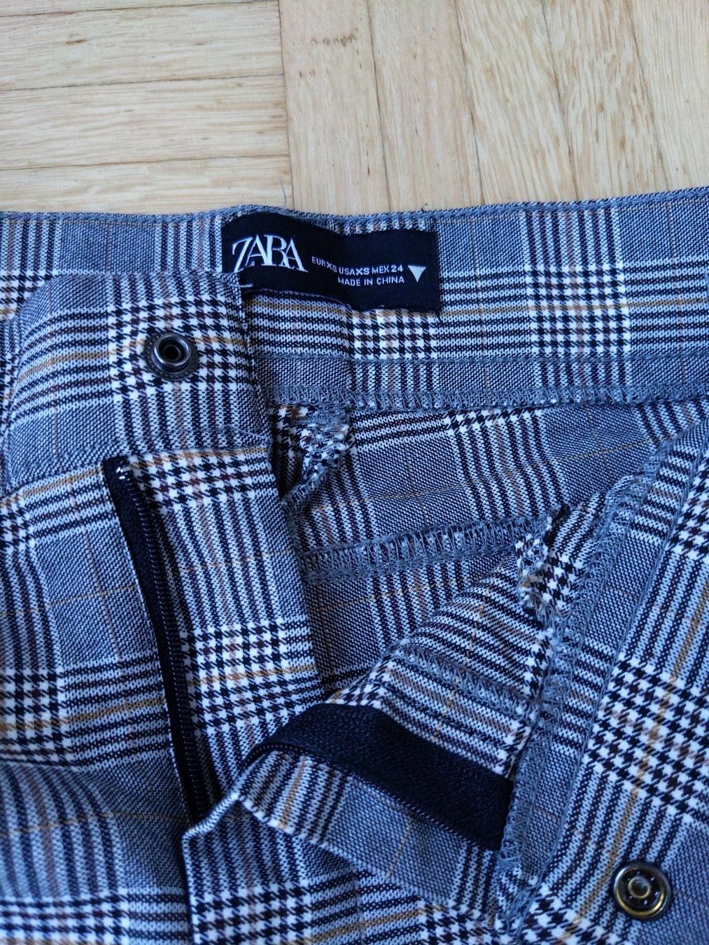 Zara Pantaloni: ZARA Stoffhose XS stretch – Usato da Lengnau AG venduto da Nathi88 4