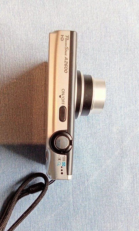 Canon Fotocamera: Canon Power Shot A2600 16.0MP – Usato da Reinach BL venduto da colmarer 4