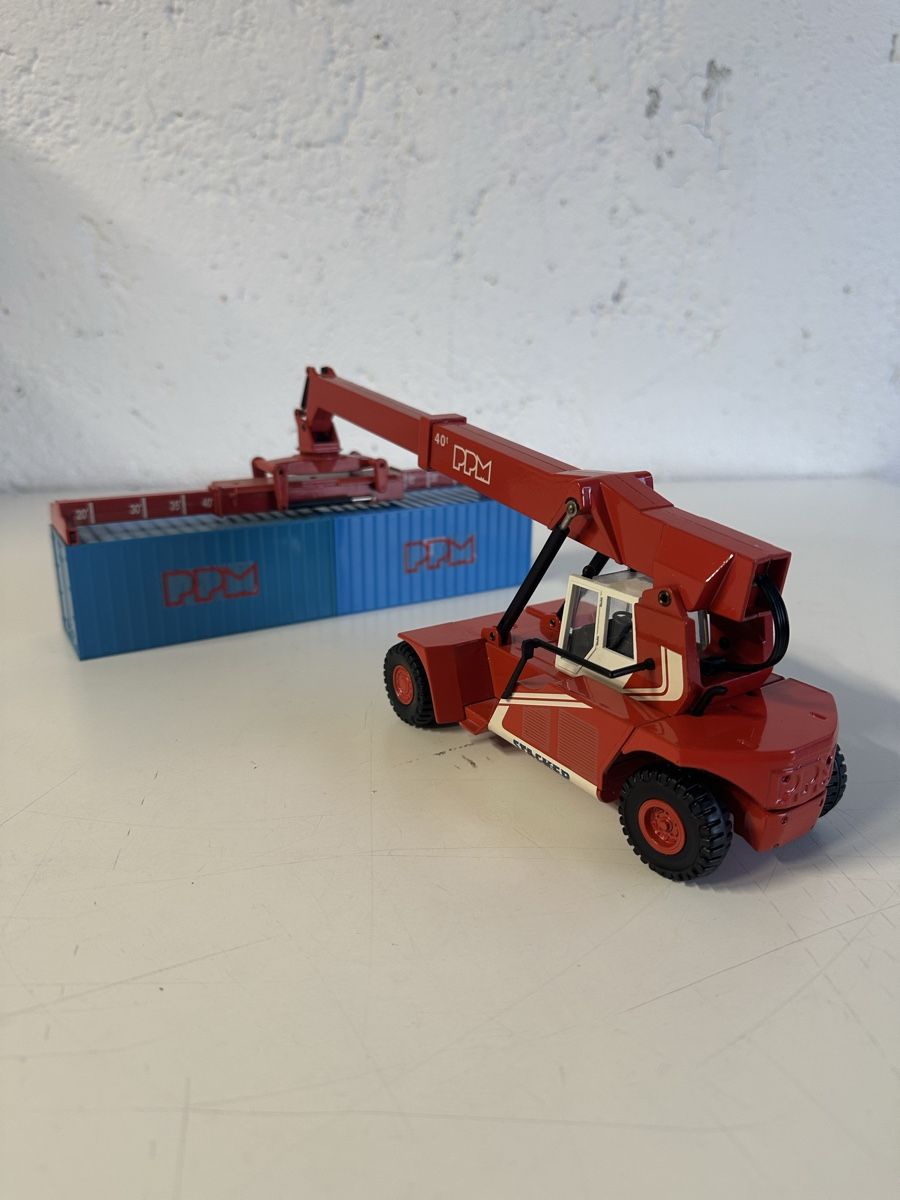 Joal Kit di modellismo & Modellini statici: Joal PPM Super Stacker 40t 1:50 mit Container – Usato da Zetzwil venduto da ZB05 3