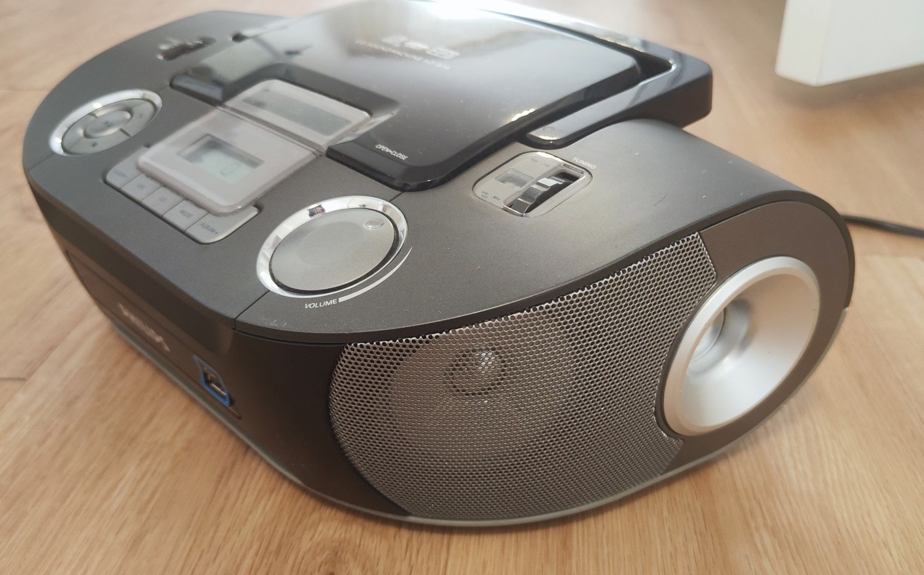 Philips Multimediaplayer & Streamer: CD Soundmachine AZ1834 Philips radio-CD player used – Gebraucht aus Baar von ILDAR 1
