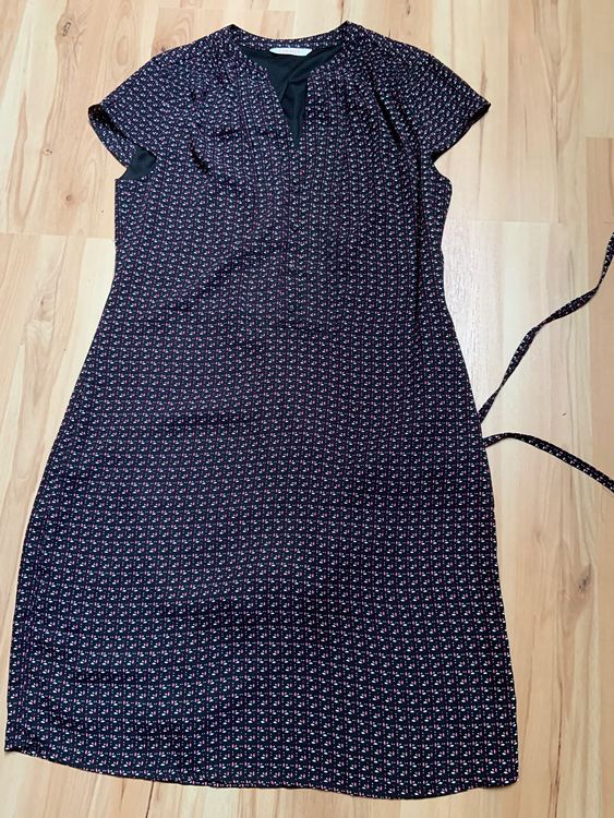 Robe (Gebraucht) in Ecublens VD für CHF 5 – mit Lieferung auf Ricardo ...