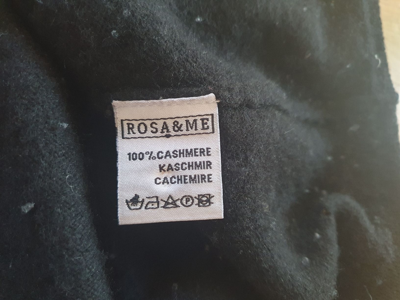 Maglioni & Felpe: Kaschmirpullover, Pullover 100% Kaschmir, schwarz, Strass, M – Usato da Neuhausen venduto da mamanti024 6
