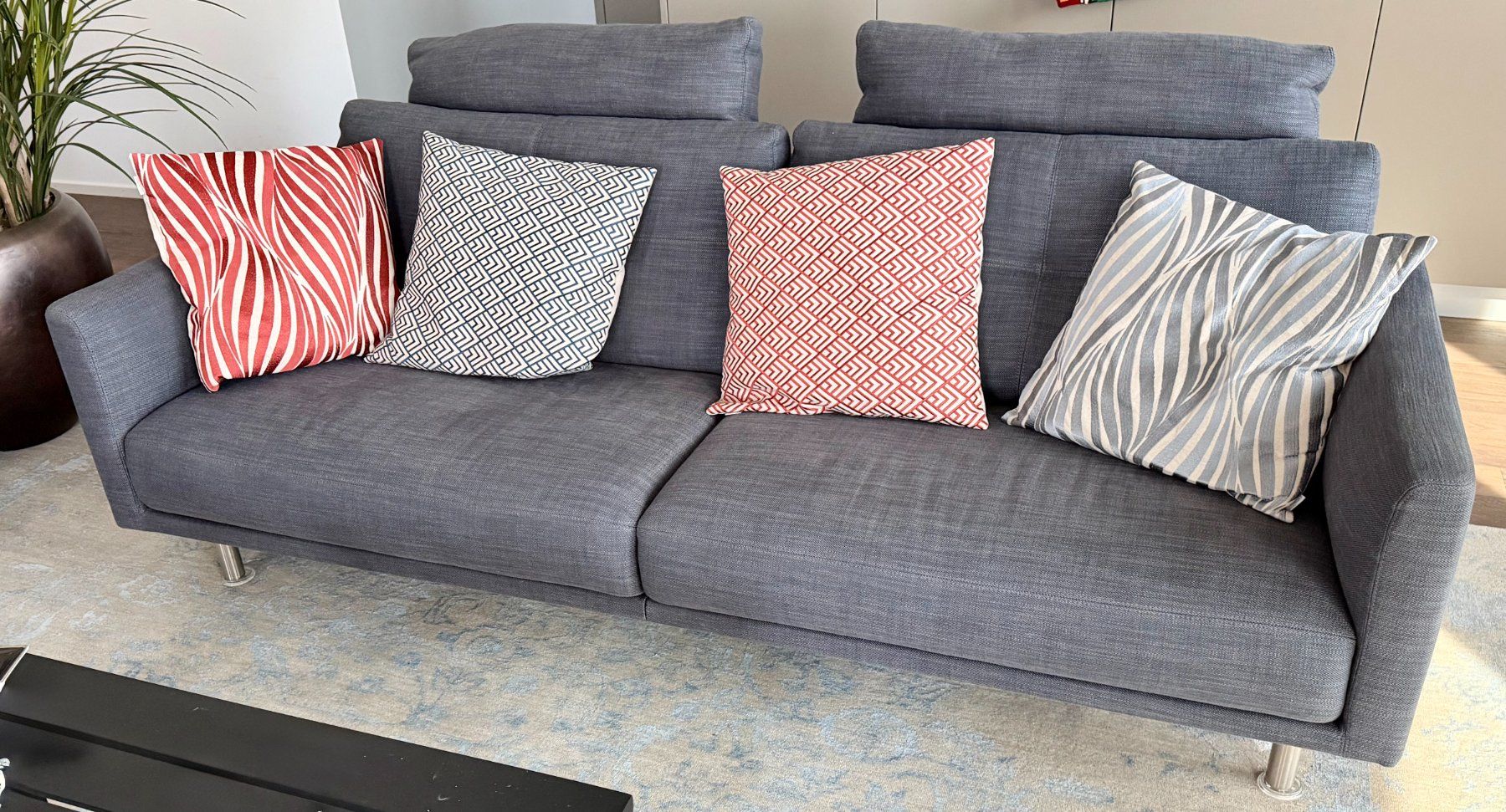 Pfister Divani: Designer Sofa Set (4er und 2er) Pfister – Usato da Zürich venduto da Pokfulam
