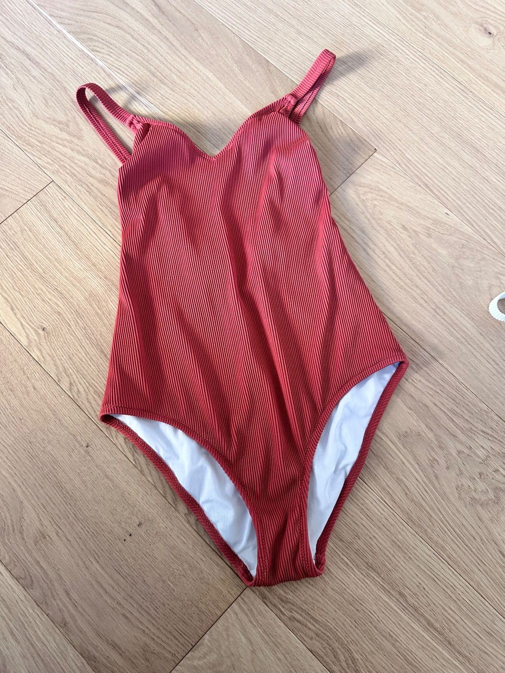 Badekleider & Bikinis: Badekleid rostrot/terracotta – Gebraucht aus Küssnacht am Rigi von annine.l. 1