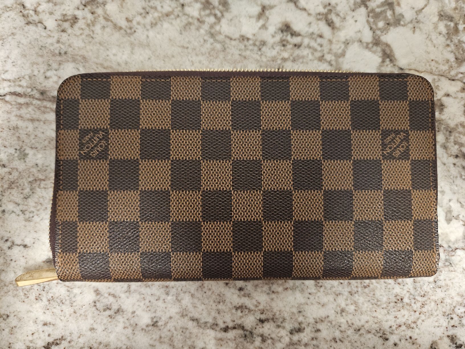 Louis Vuitton Portamonete: Louis Vuitton Portemonnaie – Nuovo (secondo la descrizione) da Ottenbach venduto da RaRo