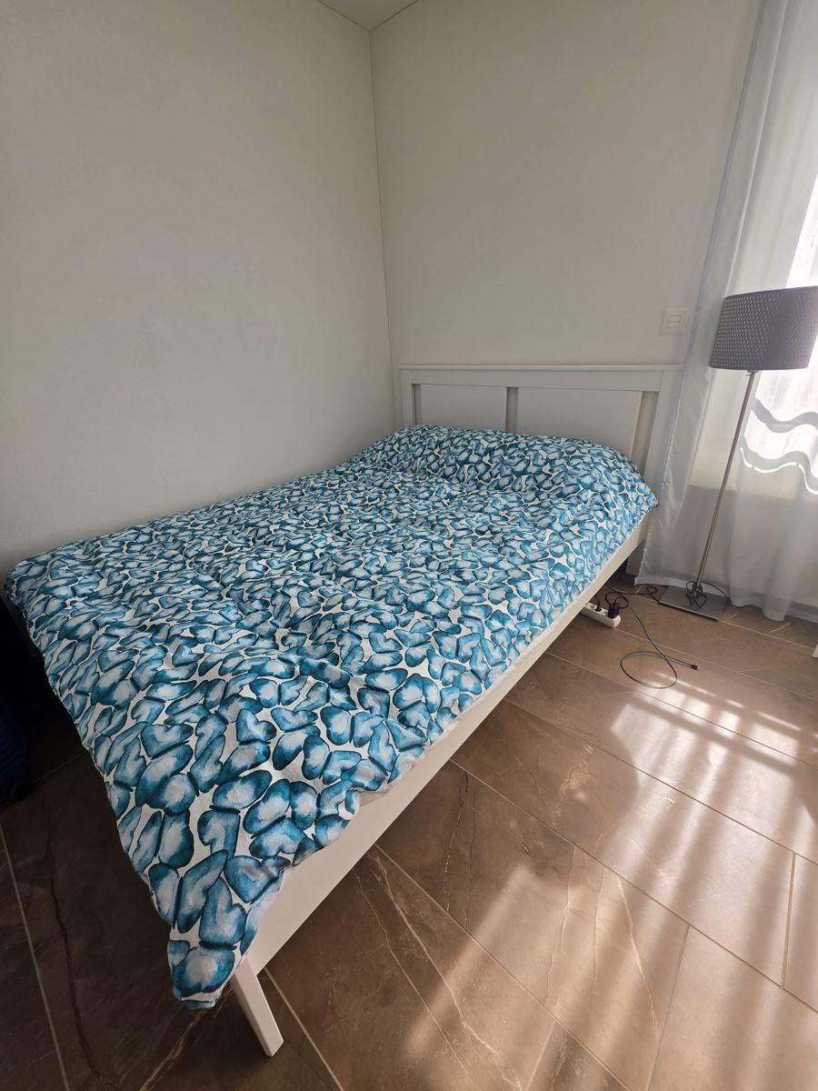 Letti: 140x200 Bed and Matress – Usato da Zürich venduto da Blacarlo 2