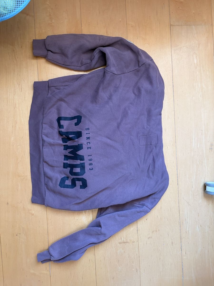 Pulls & Sweat-shirts: Jaquette violette  – D'occasion à Lavigny par Lea_9rxv 1