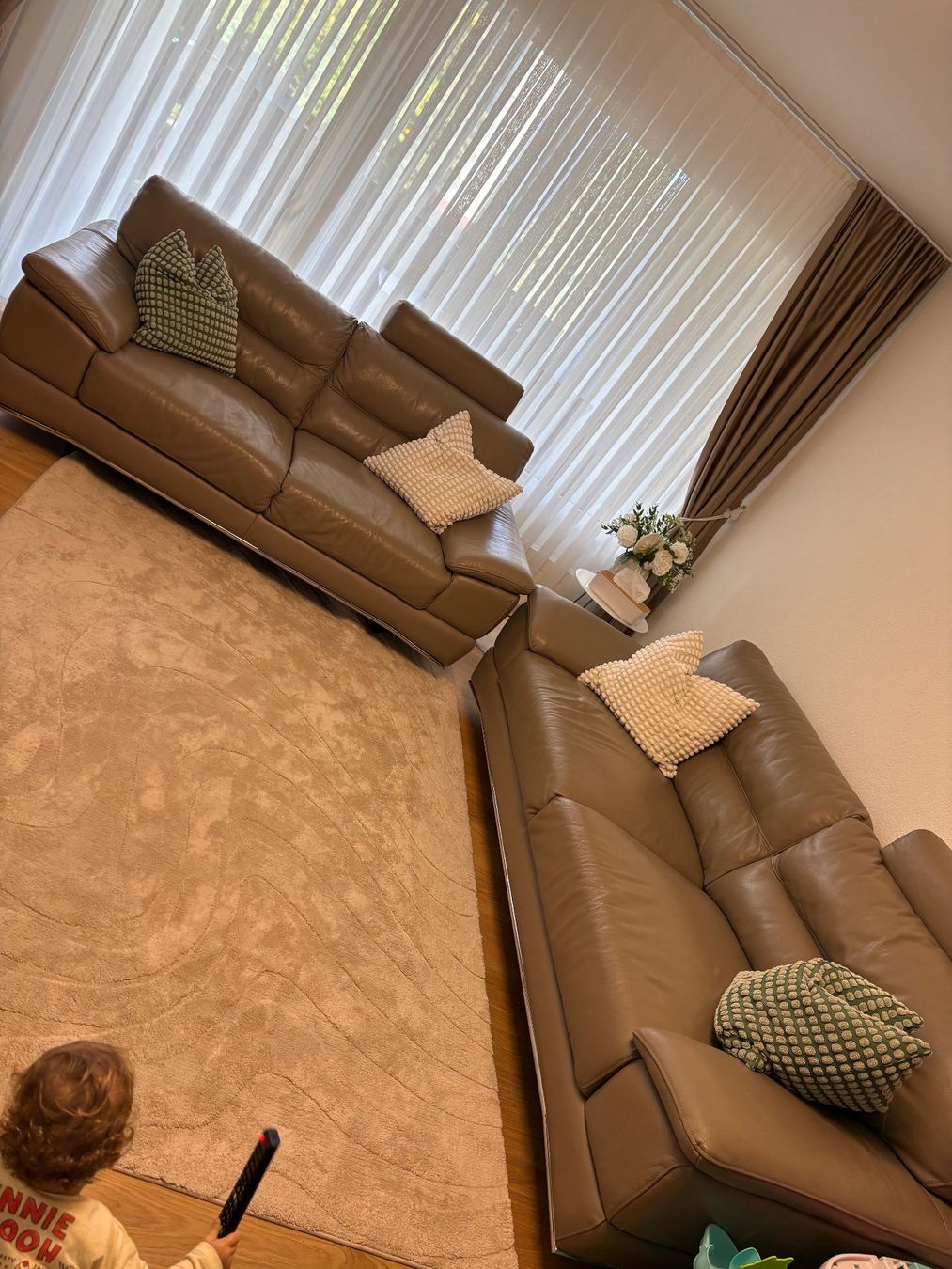 Livique Sofas: Neu Luxury Ledersofas Set – D'occasion à Gossau SG par nen_8tj8
