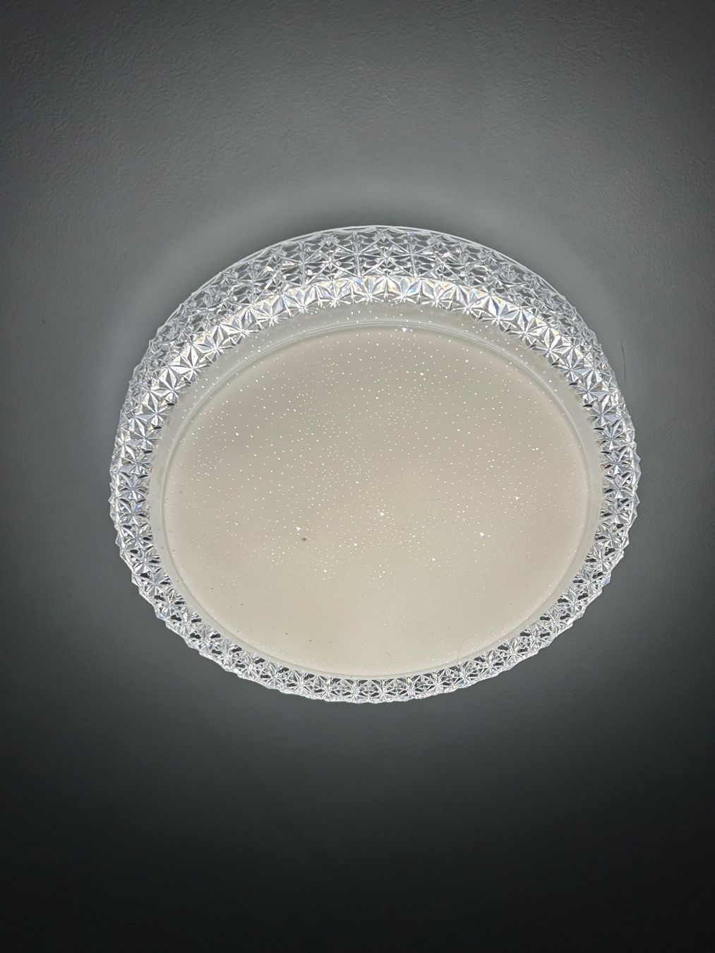 Lampadari & plafoniere: lampe plafonnier – Usato da Chézard-St-Martin venduto da loa_hwc9