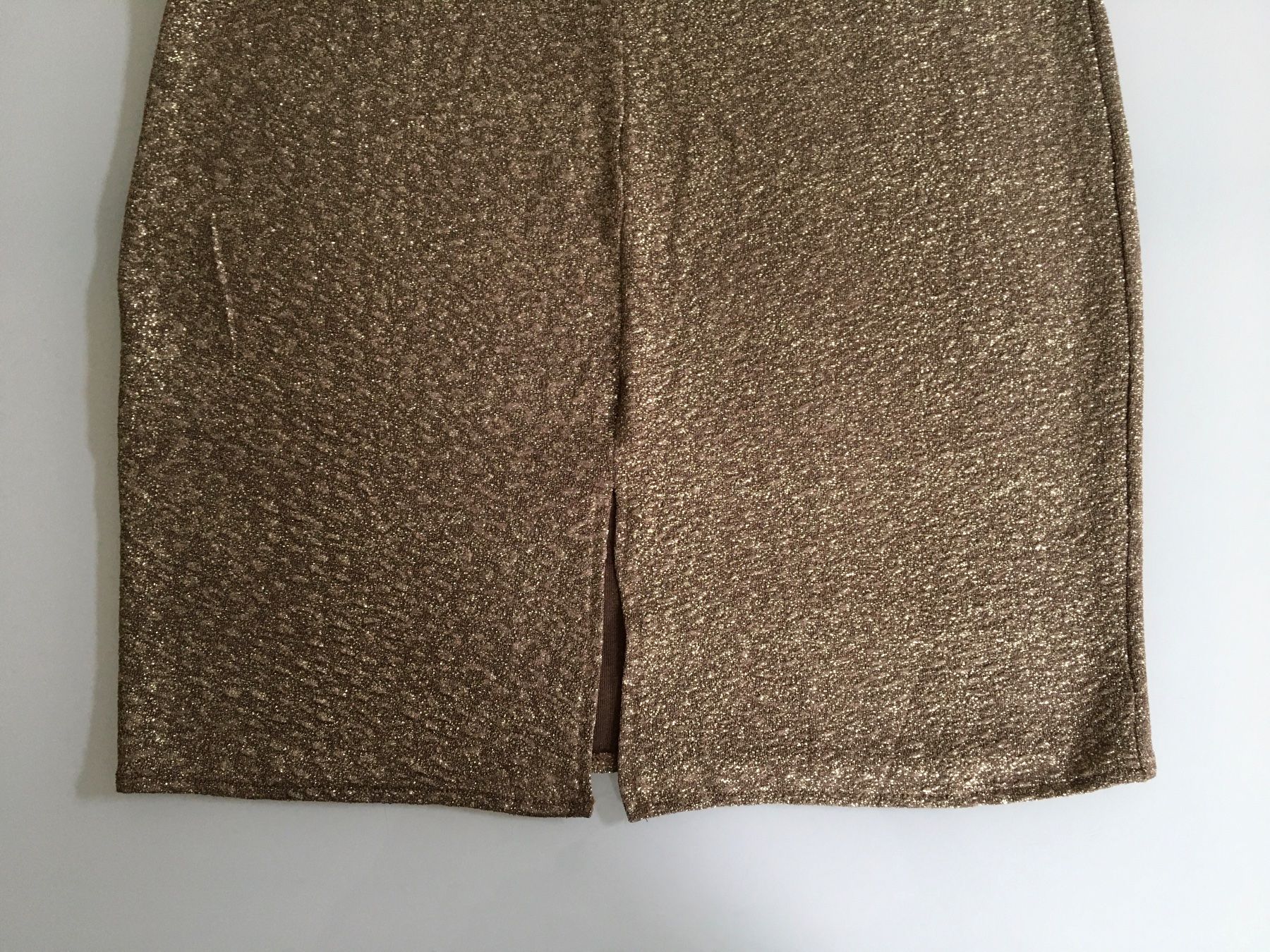 Vestiti: Abito da cocktail LOUXURY – color oro/champagne – Usato da Bellinzona venduto da Sveva-Style-Hunter 6