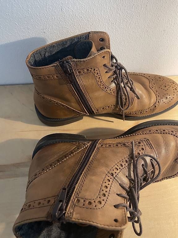 Damenschuhe: Stiefel – Gebraucht aus Ittigen von sel_fm7s 1
