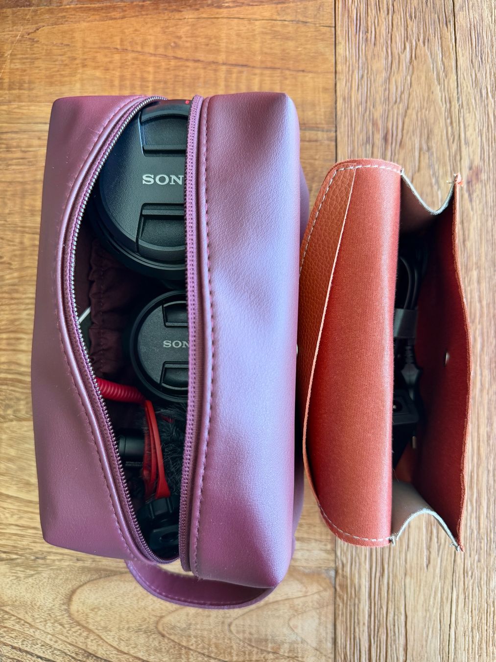 Sony Fotocamera: Sony A6600 Set mit 3 Objektiven, RØDE & Stativ – Usato da Zürich venduto da MJM12 9