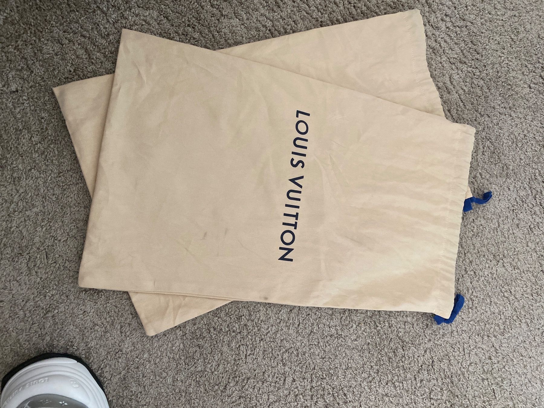 Louis Vuitton Scarpe da donna: Neue Louis Vuitton run 55 Sneaker 39 – Nuovo e nell'imballaggio originale da Lachen SZ venduto da LuganoLugano 3