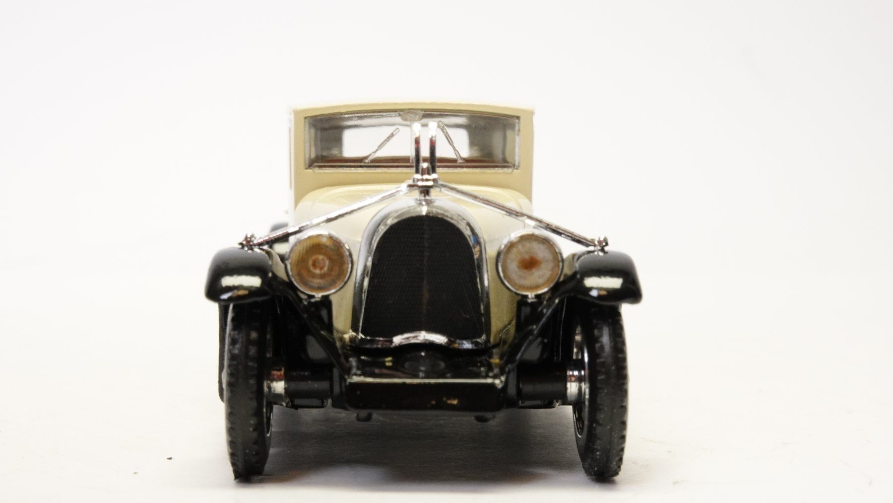 Solido Modellini d'auto: e55 1/43 Solido Oldtimer – Usato da Thun venduto da evinka_gmbh 2