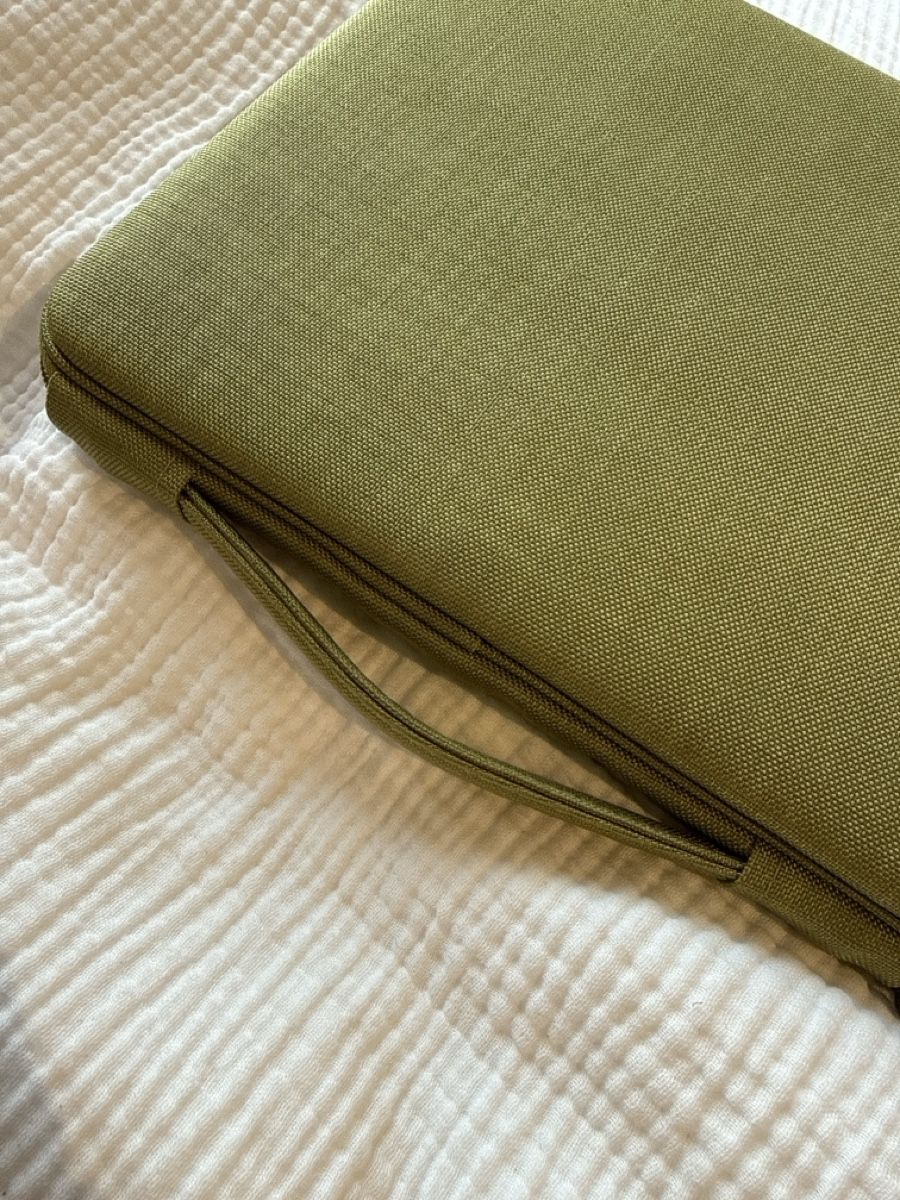Covers & Taschen: CRUMPLER Hard Shell Tablet Case Olive Green – Gebraucht aus Baden von JellyMonster 6