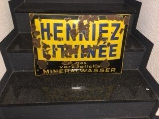 Insegne: Emailschild Henniez – Usato da Reinach AG venduto da joric06