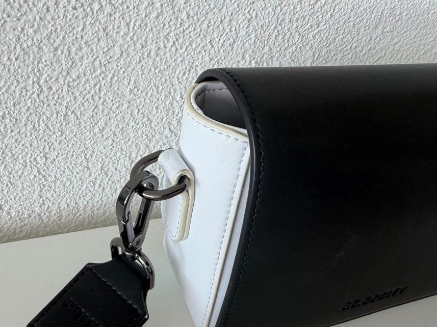 Taschen für Damen: St. Oddity Shoulder Bag – Gebraucht aus Brunnen von keusch19 3