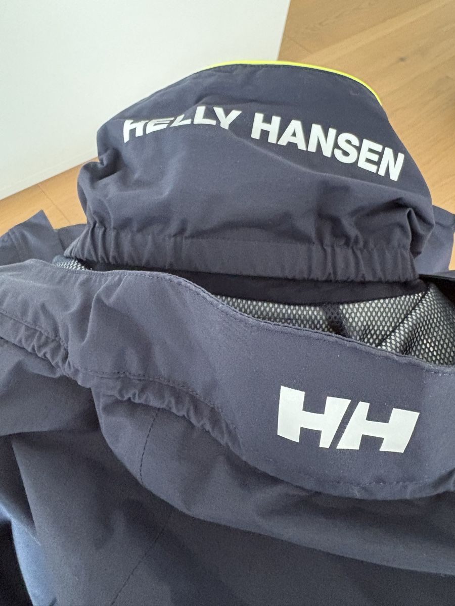 Helly Hansen Giacche: Helly Hansen Jacket Navy M/M Helly Tech Performance – Usato da Obbürgen venduto da cla_x9h6 2