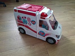 Barbie Krankenwagen & mobile Klinik (2-in-1 Care Clinic)