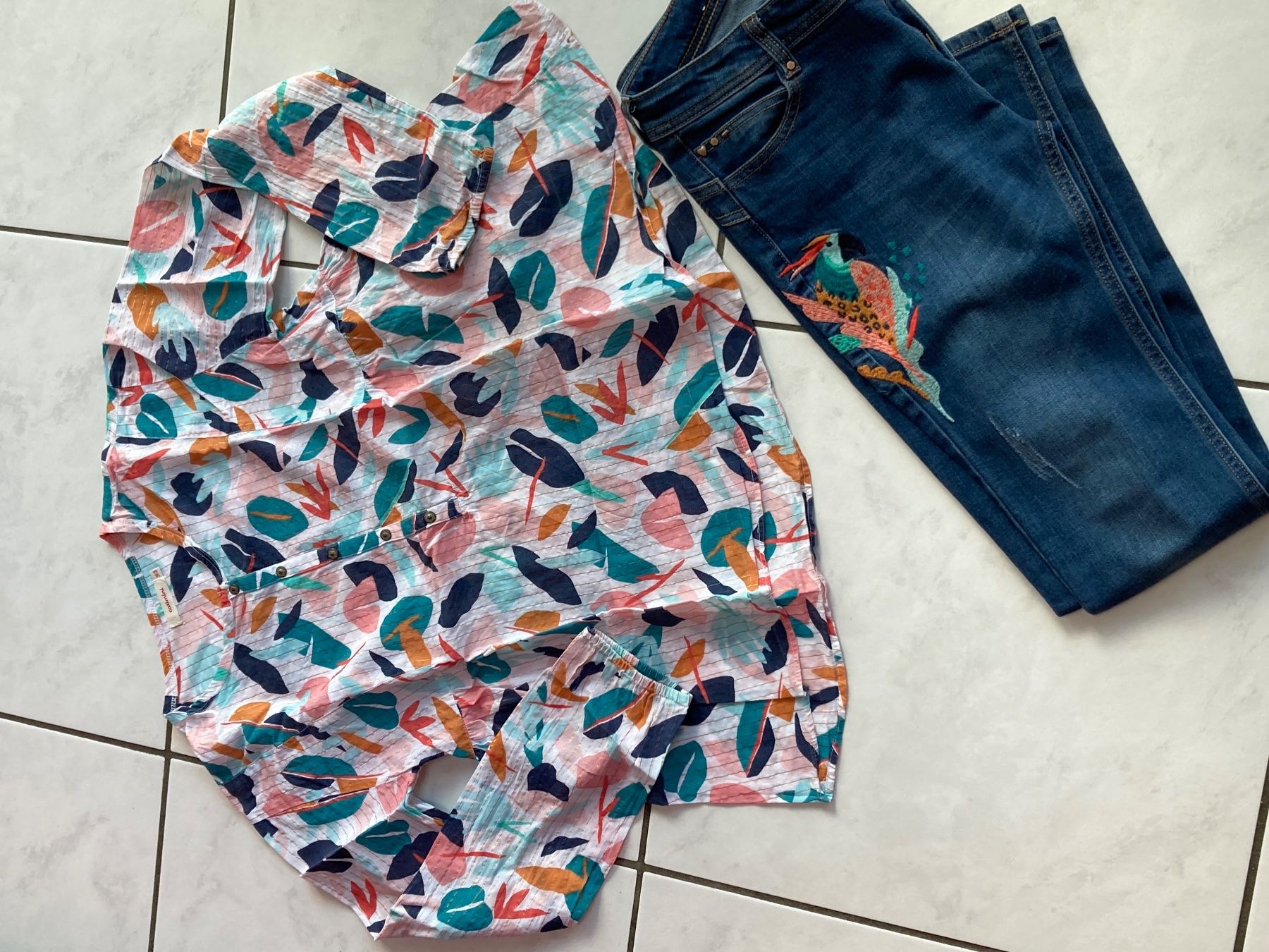 Catimini Camicette, T-shirt & Top: CATIMINI TUNIQUE 14ANS/158CM – Nuovo (secondo la descrizione) da domdidier venduto da picolo99 1