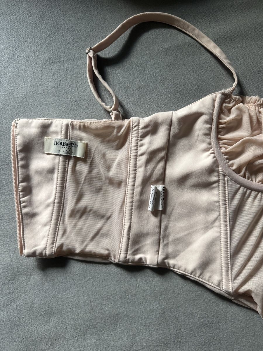 House of CB Tops: House of CB Top Size M  – D'occasion à Davos Dorf par gin_8k9d 2
