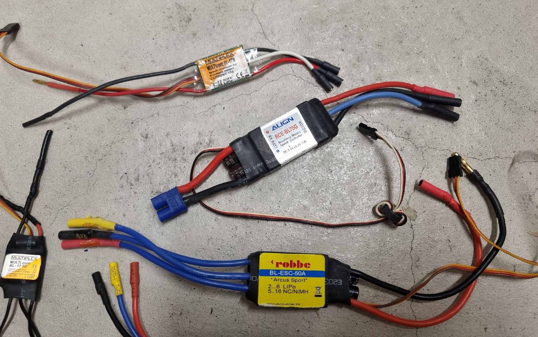 Modellismo RC: Brushless Regler Sortiment – Usato da Rupperswil venduto da CrocoBlade 3