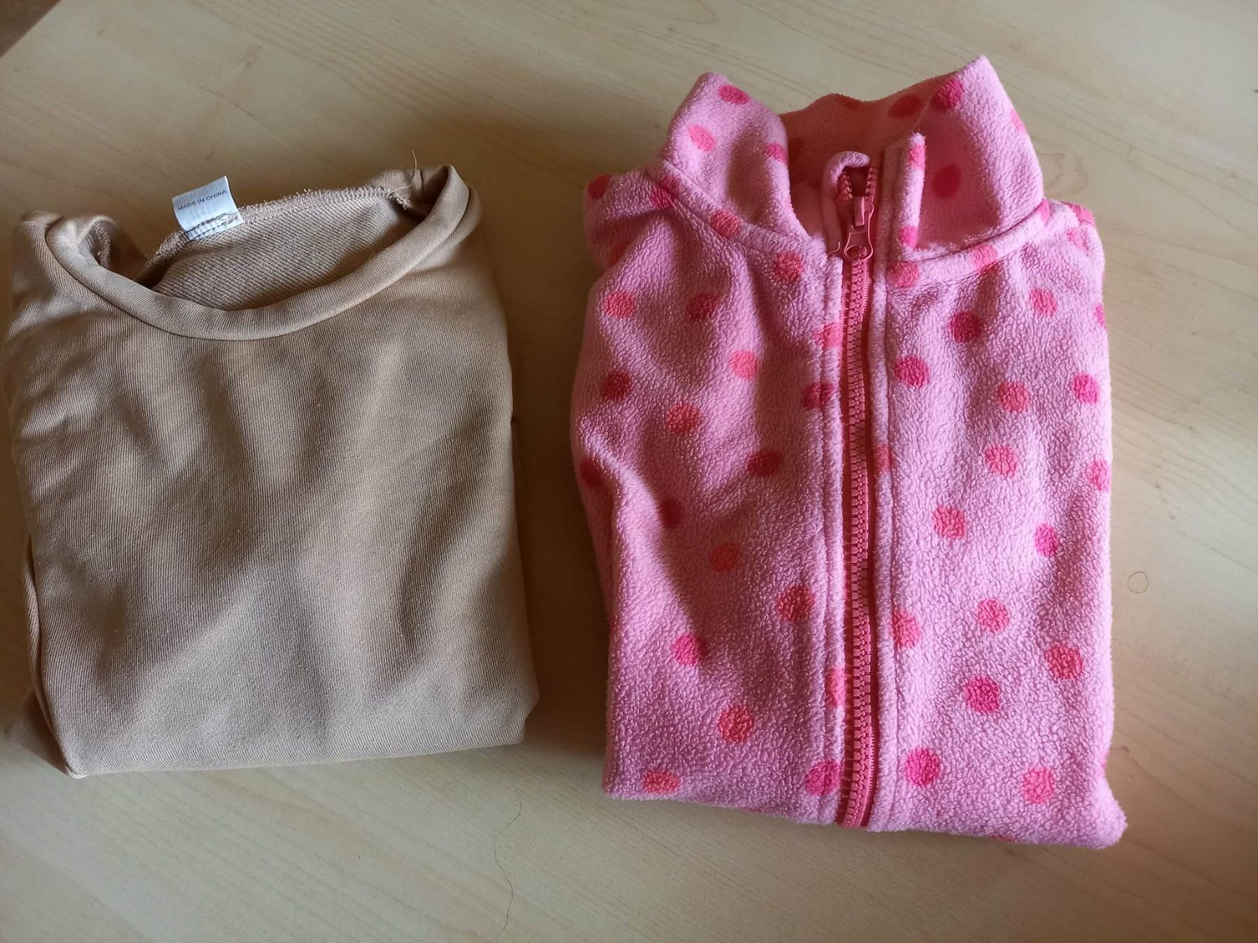 Lotti & Set di vestiti: Kinder Jacke, Pulli, Pyjama Gr 140 – Usato da Möhlin venduto da Simba4871