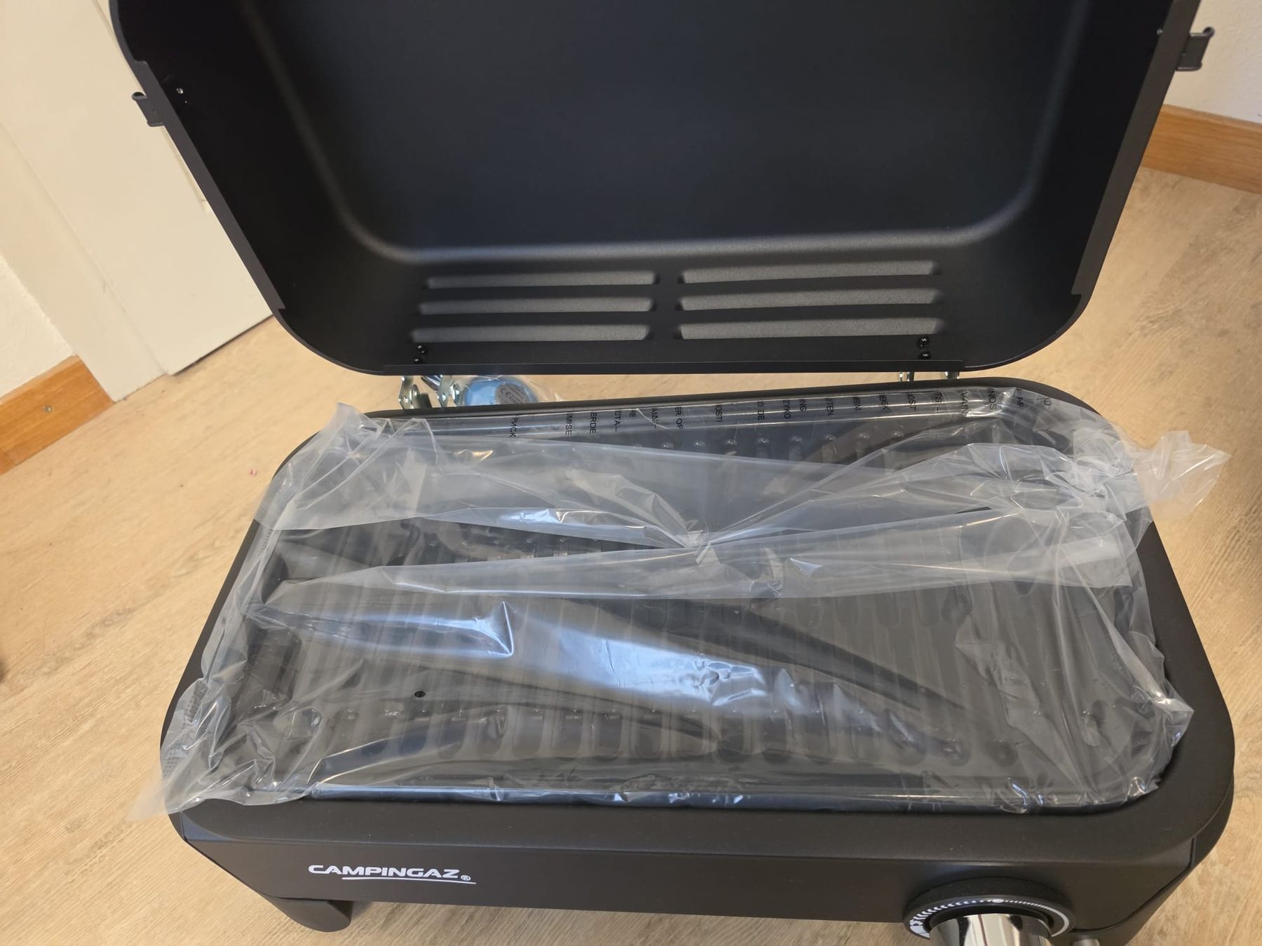 Griglie: Camping Gasgrill Neu – Nuovo (secondo la descrizione) da Andelfingen venduto da mic_775x 1