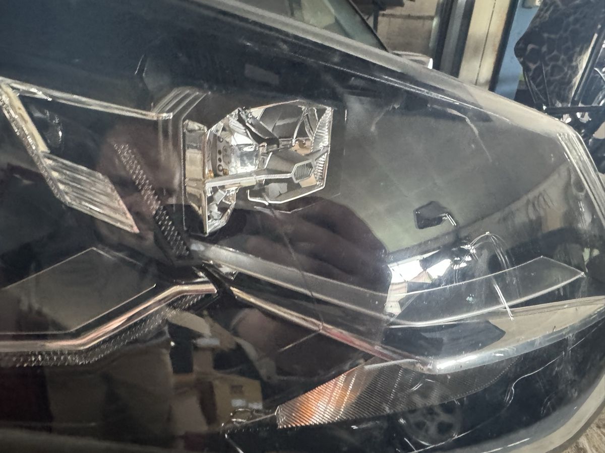 VW Fari: VW Polo Occ. Led Scheinwerfer vorne Rechts – Usato da Mirchel venduto da Hilal1994 1