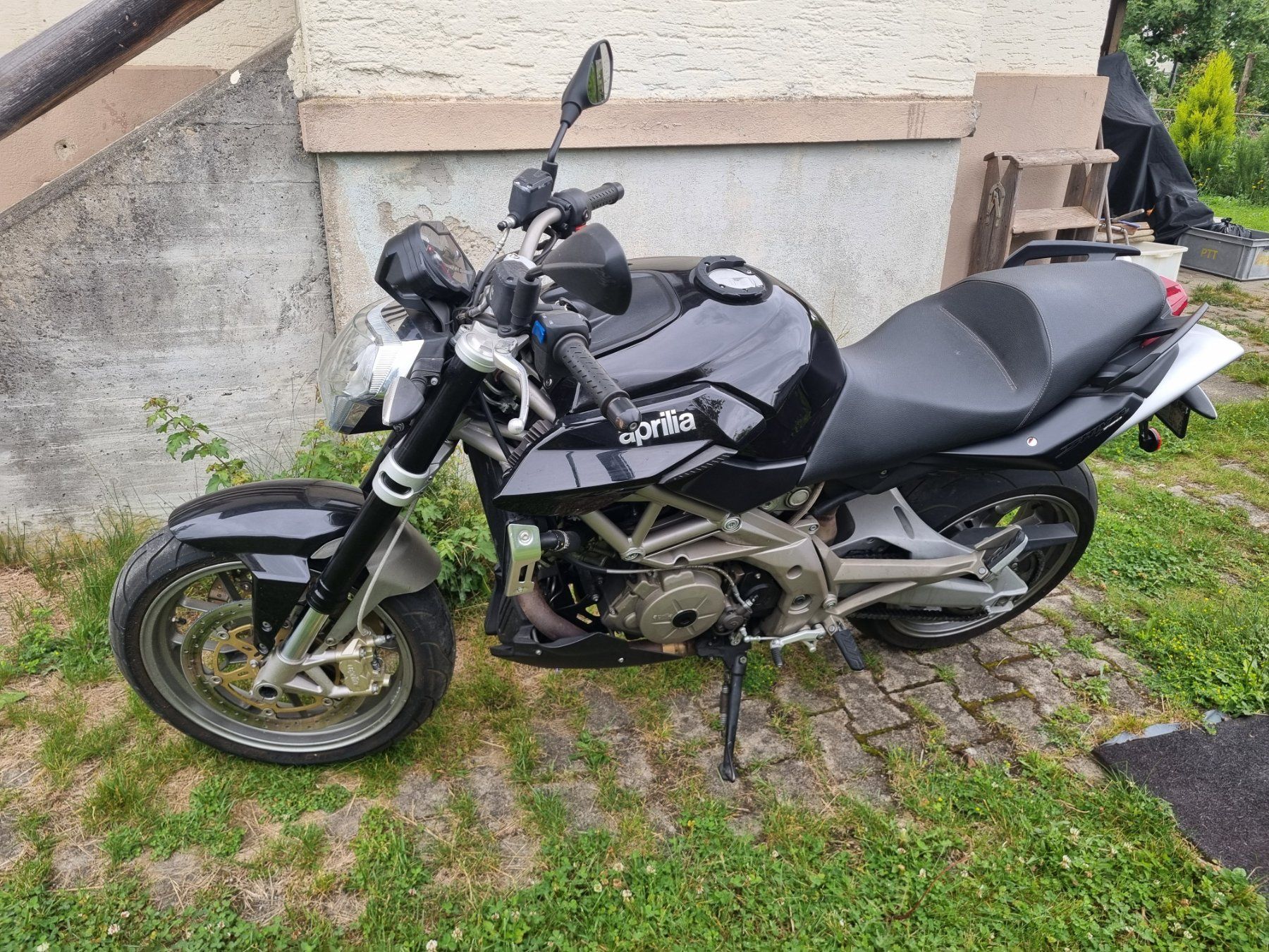 Aprilia Strada: Motorrad 750 Aprillia -Shiver – Usato da Oberentfelden venduto da Neide1