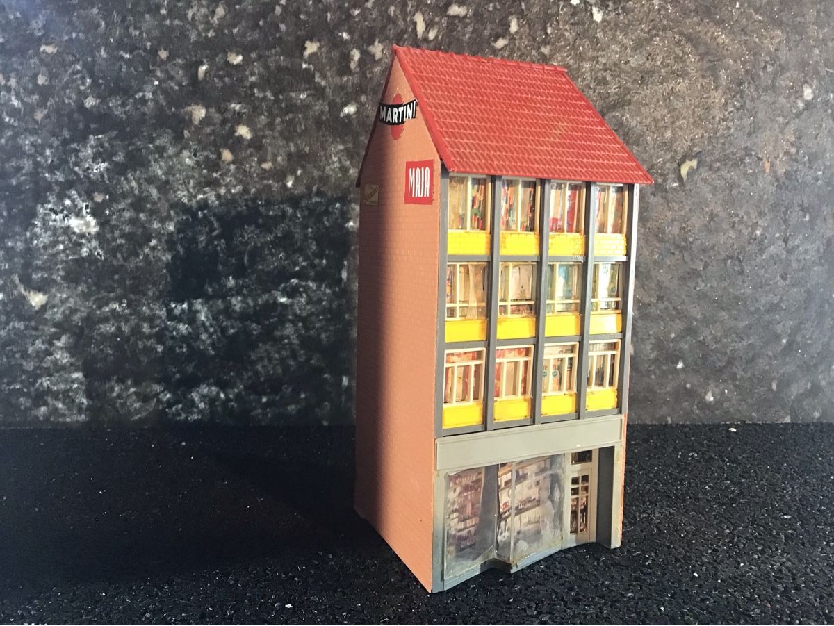 Kit di modellismo & Modellini statici: MODELL GEBÄUDEHAUS – Usato da Männedorf venduto da Spezial-Modelle 1