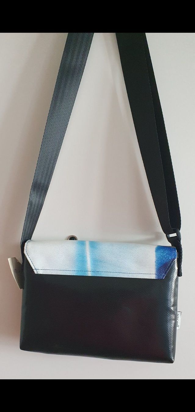 Borse da donna: Kleine Blachentasche, Einzelstück! – Nuovo e nell'imballaggio originale da Niederlenz venduto da clea50 1