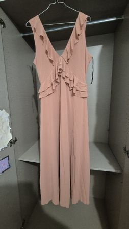 V-Line Dress ruffled waist